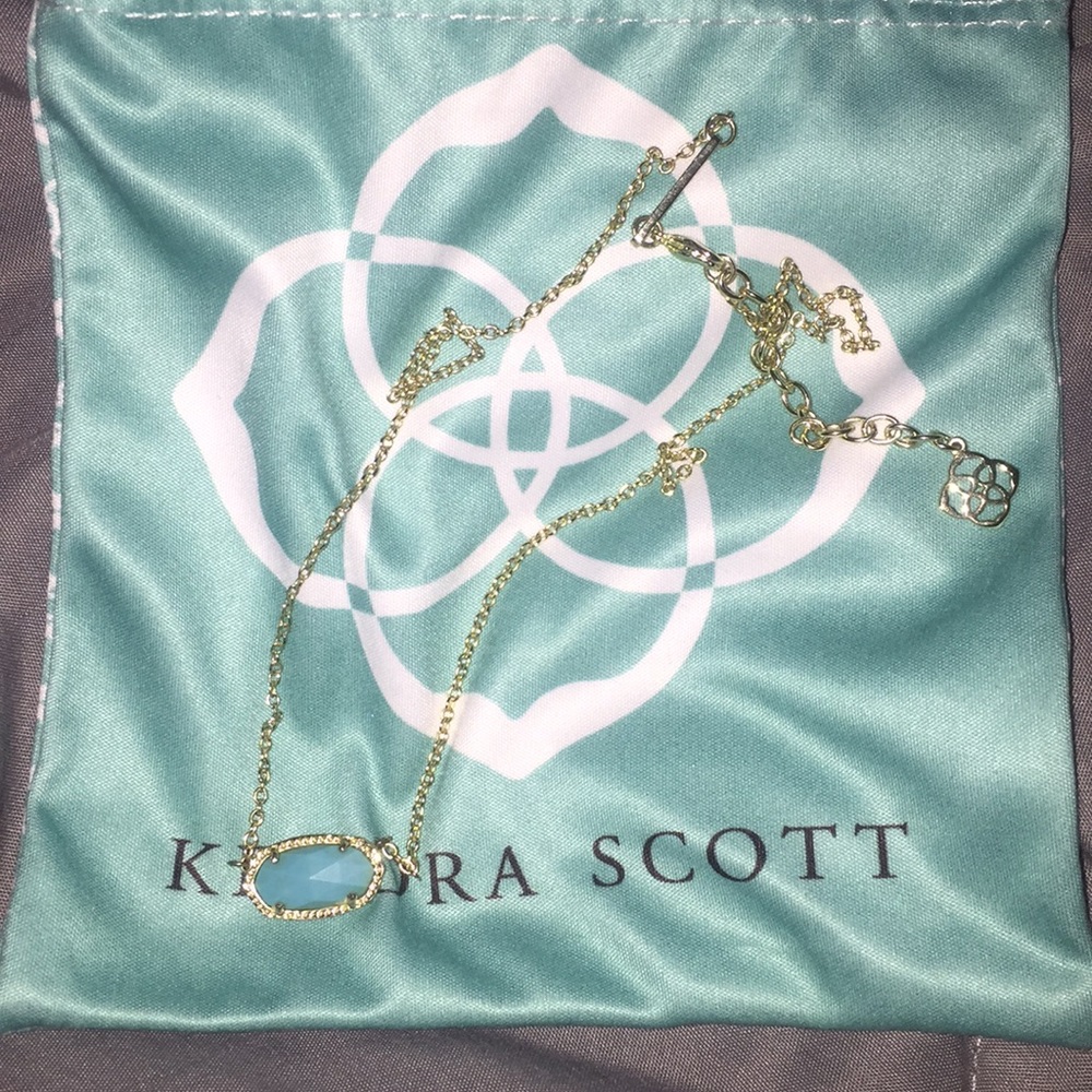 Kendra Scott Elise necklace!